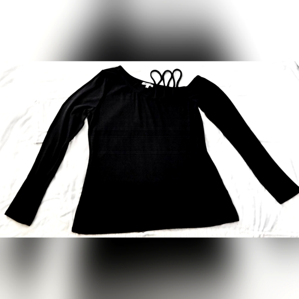 Whibe Birch Black Blouse L Size knitted cotton